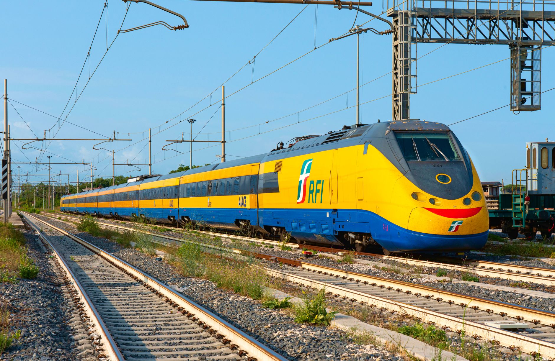Siemens va furniza 23 de locomotive electrice noi pentru transportul feroviar din România