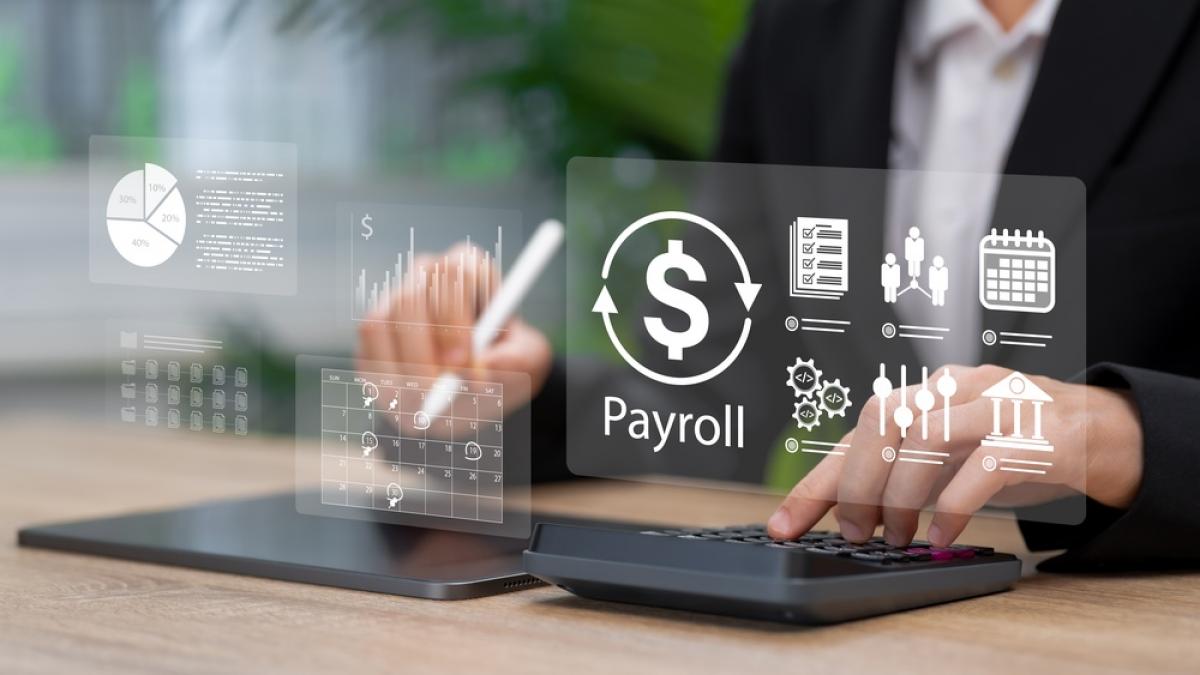Etapele esențiale pentru revizuirea pachetelor salariale în cadrul unei companii