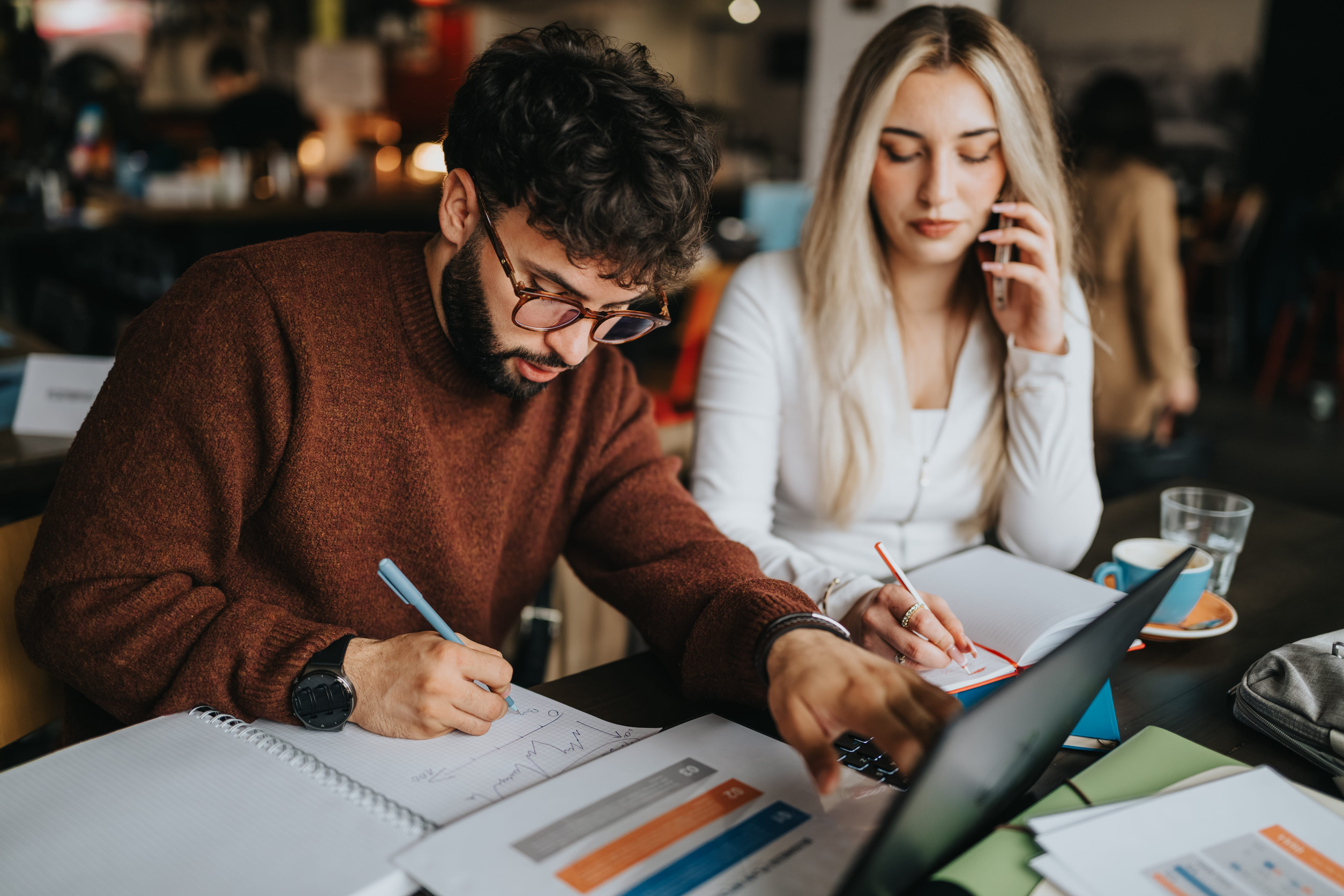 Lipsă de pregătire pentru primul job: doar 20% dintre studenți se consideră apti pentru piața muncii