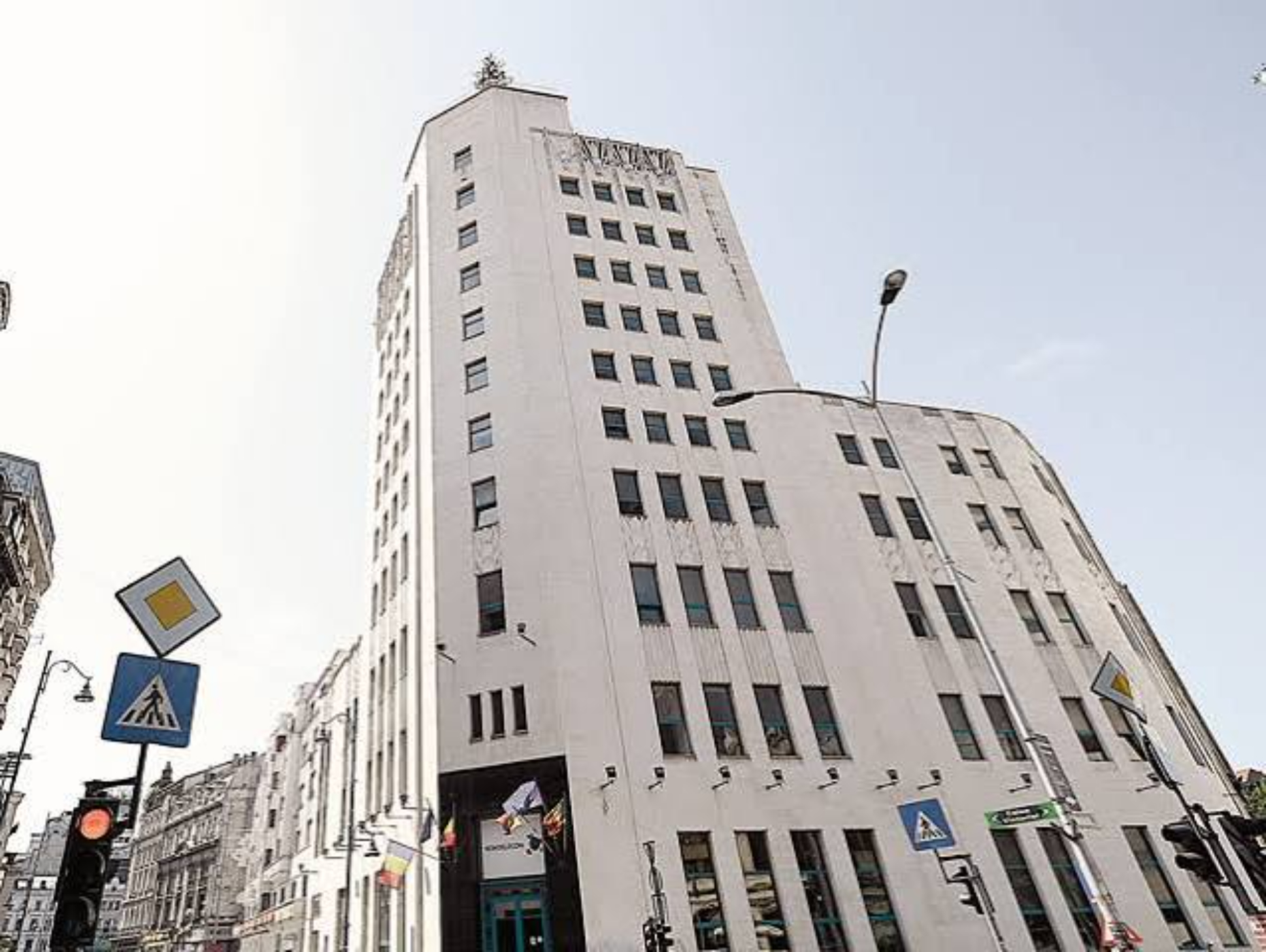 Palatul Telefoanelor de pe Calea Victoriei este pus la vânzare pentru 26 de milioane de euro