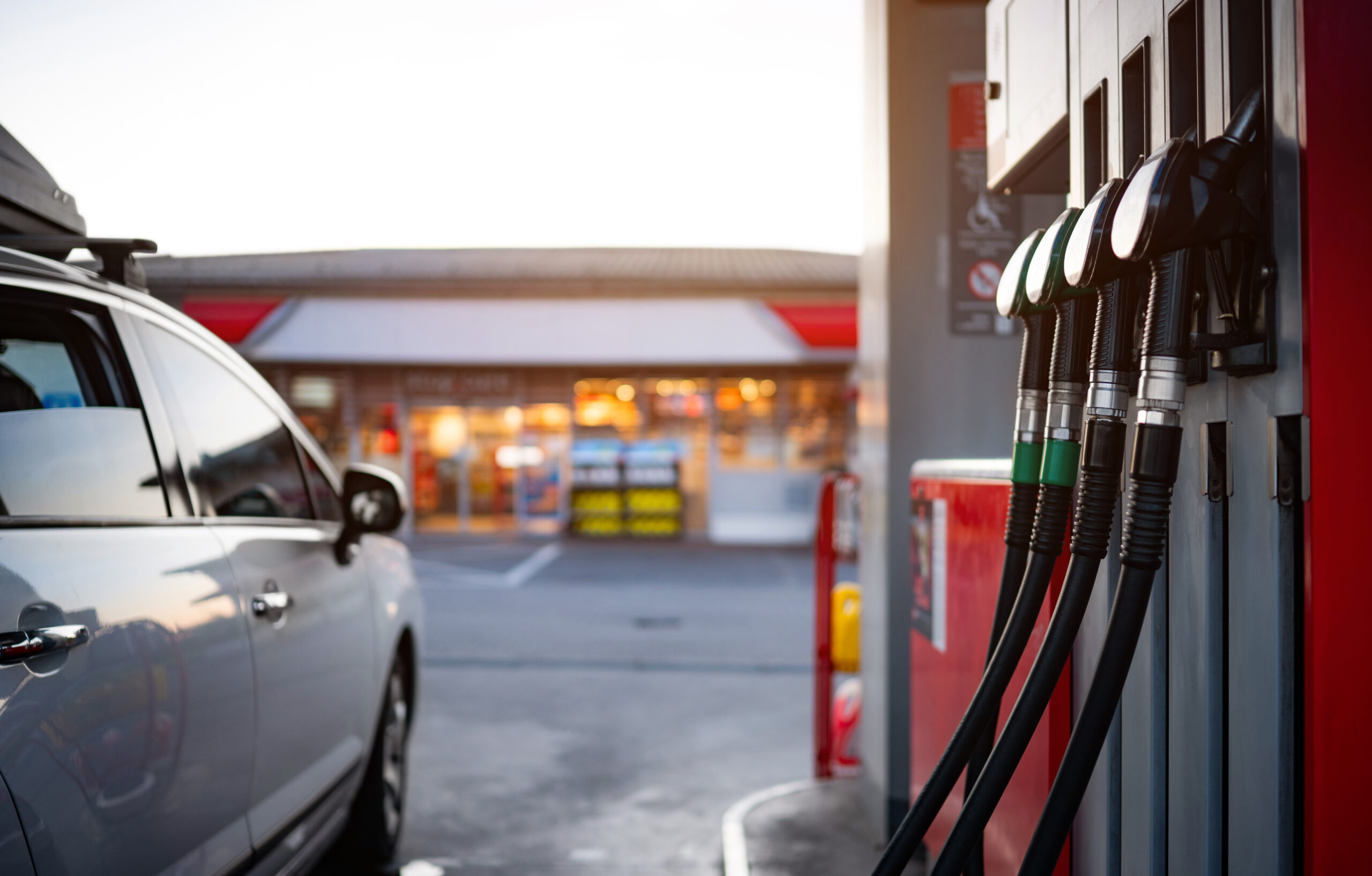 Ministerul Finanțelor prelungește reducerea accizei la motorină cu 25% până la sfârșitul lunii octombrie