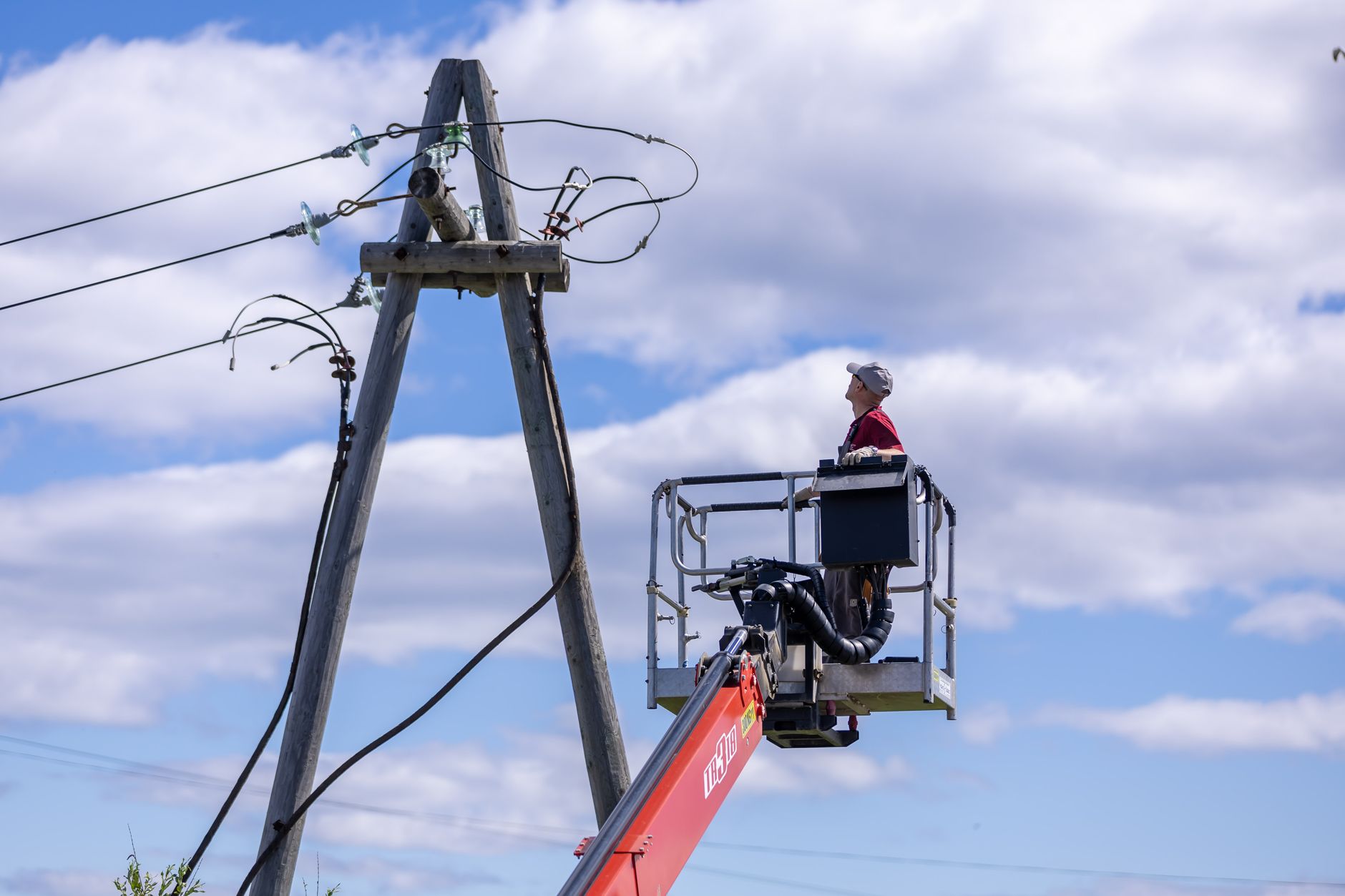 Avertisment privind ajutoarele la facturile de energie: riscul de a adânci criza energetică