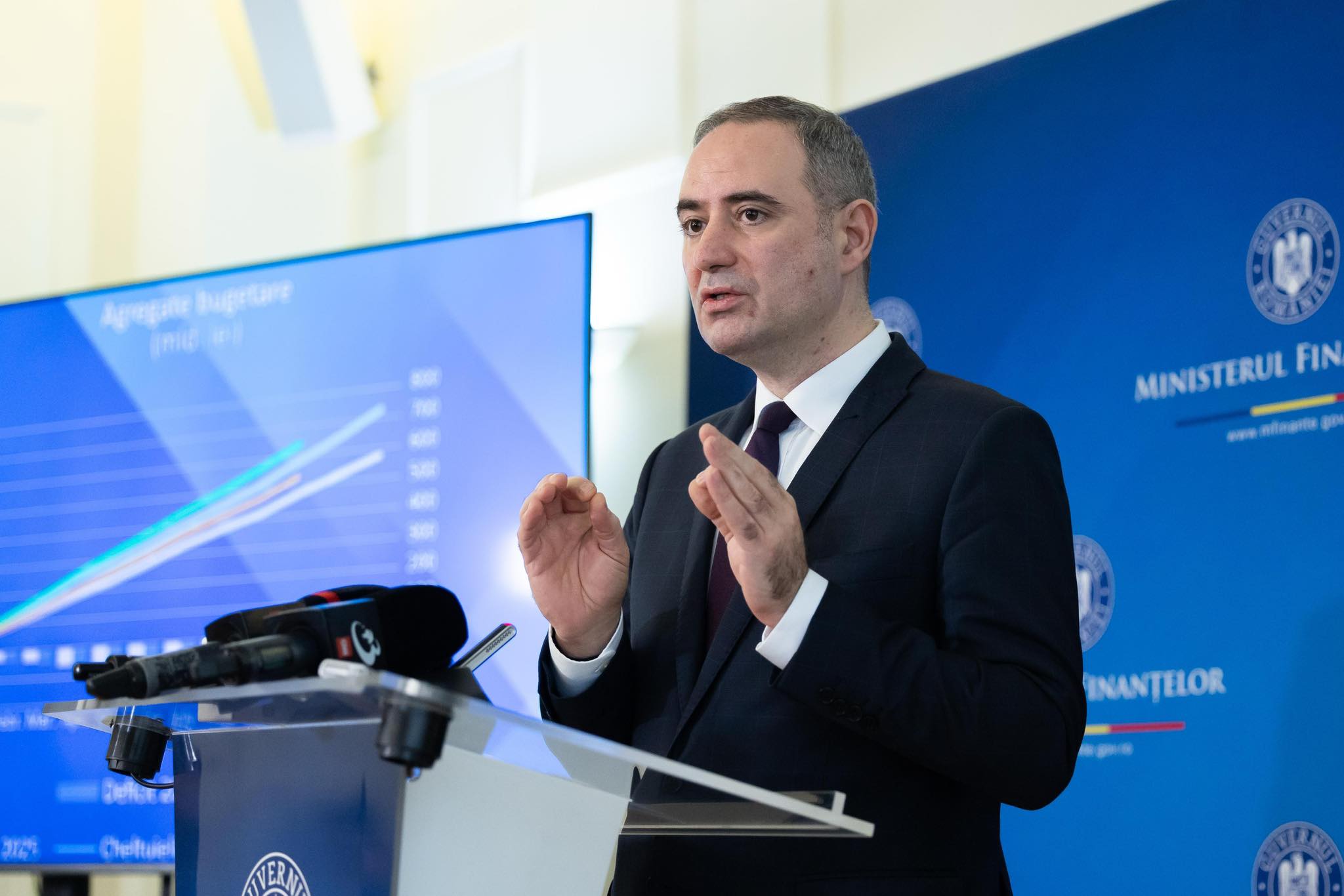 Avertisment de la Ministerul Finanțelor: Dobânzile au ajuns la 42 de miliarde de lei în opt luni