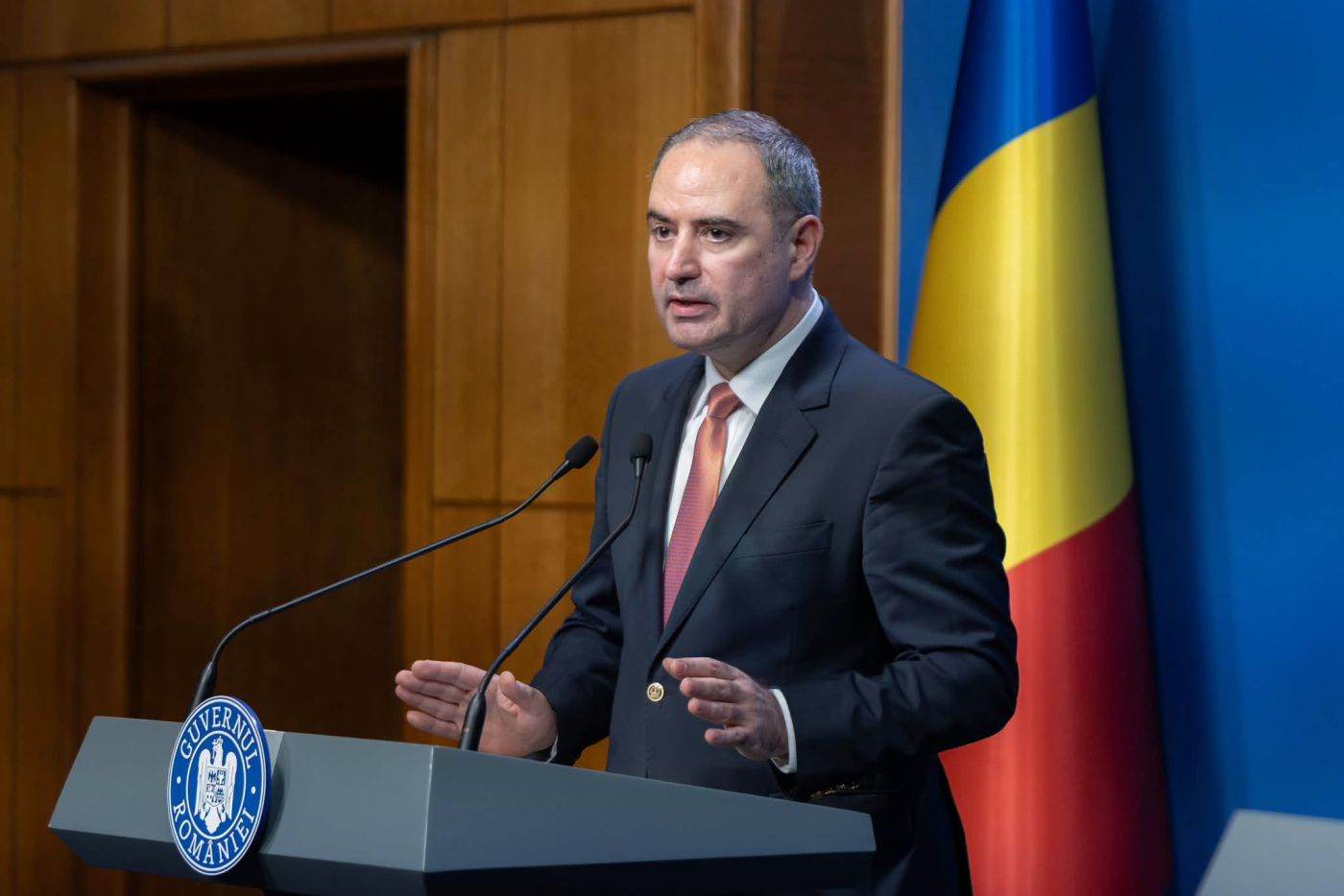 Alexandru Nazare: România trebuie să continue reducerea deficitului pentru protejarea ratingului suveran