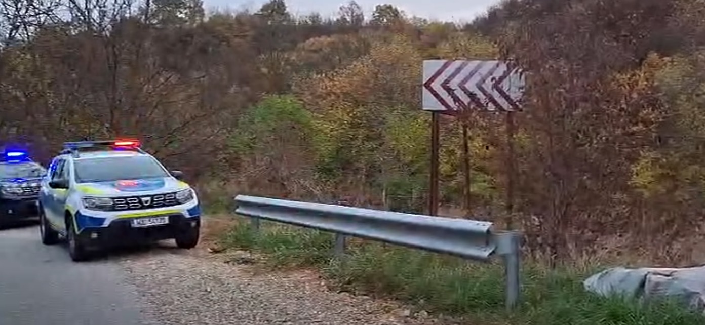 Un bărbat de 73 de ani și-a înjunghiat fiul în zona inimii, în urma unui conflict familial din Bistrița-Năsăud
