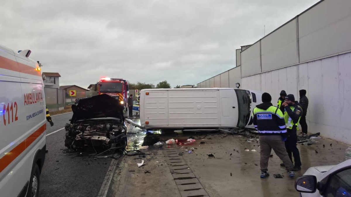 Accident grav pe DN22 în Constanța: un microbuz a intrat pe contrasens și a lovit un autoturism