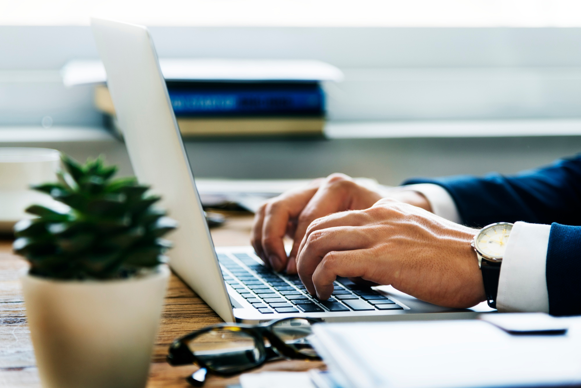 Instrumente financiare online: calculatoare pentru salarii, depozite, credite și planuri de economii