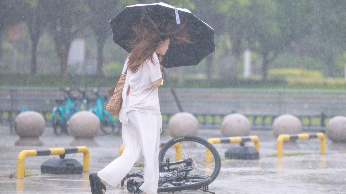 Prognoza meteo 19 octombrie – 1 noiembrie: Temperaturi de până la 25 de grade, urmate de ploi și răcire
