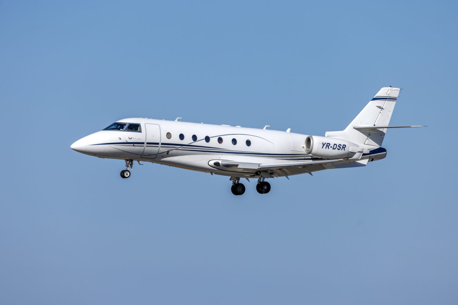 Investitori din retail și imobiliare dețin avioane private prin operatorul My Jet