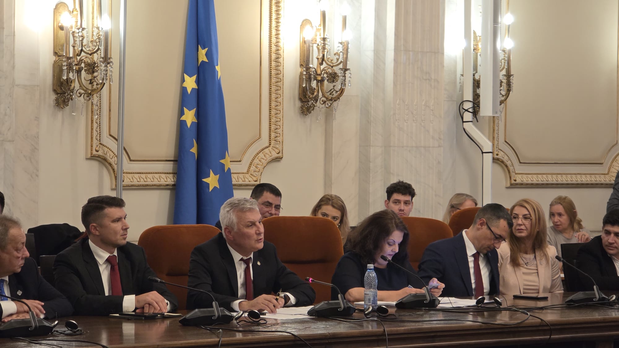Daniel Zamfir: Poșta Română poate aduce profituri mai mari prin schimbarea managementului