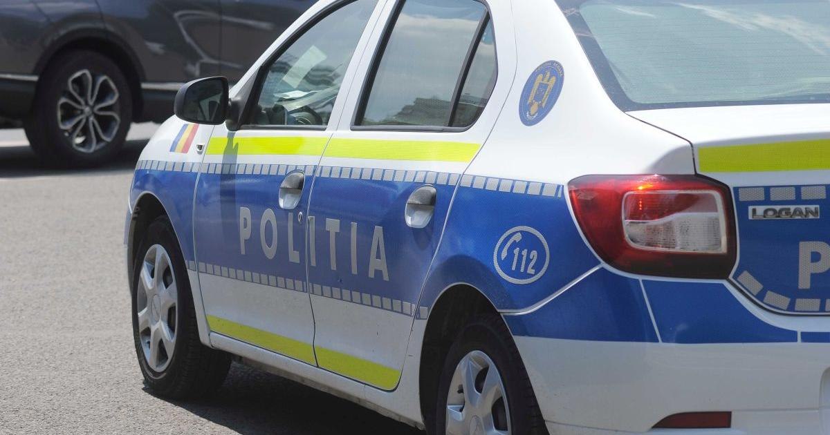 Doi șoferi au sunat la 112 pentru furtul mașinilor din Arad, dar au uitat unde le-au parcat