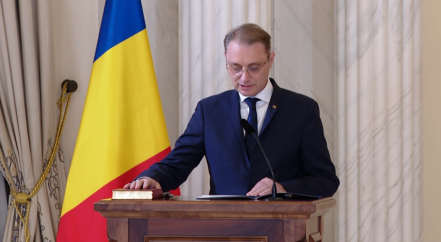 Guvernul Luca Niculescu a depus jurământul la Palatul Cotroceni