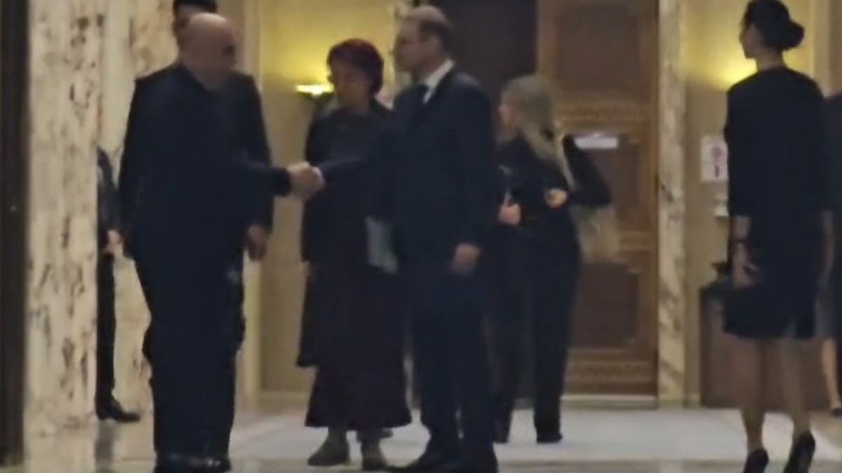 Ilie Bolojan a părăsit Palatul Victoria. Luca Niculescu preia conducerea Guvernului