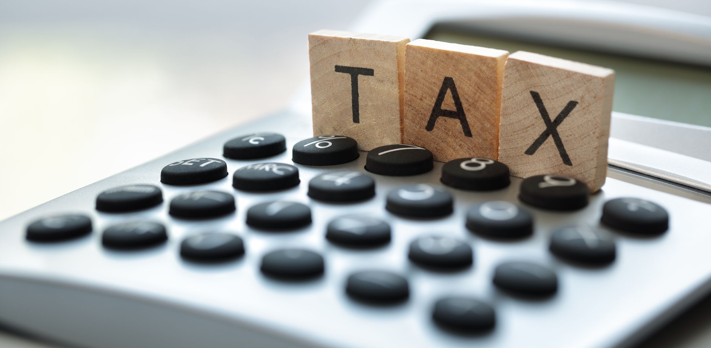 Schimbări fiscale în 2027: ce se modifică la impozitul pe construcții, TVA și proprietăți