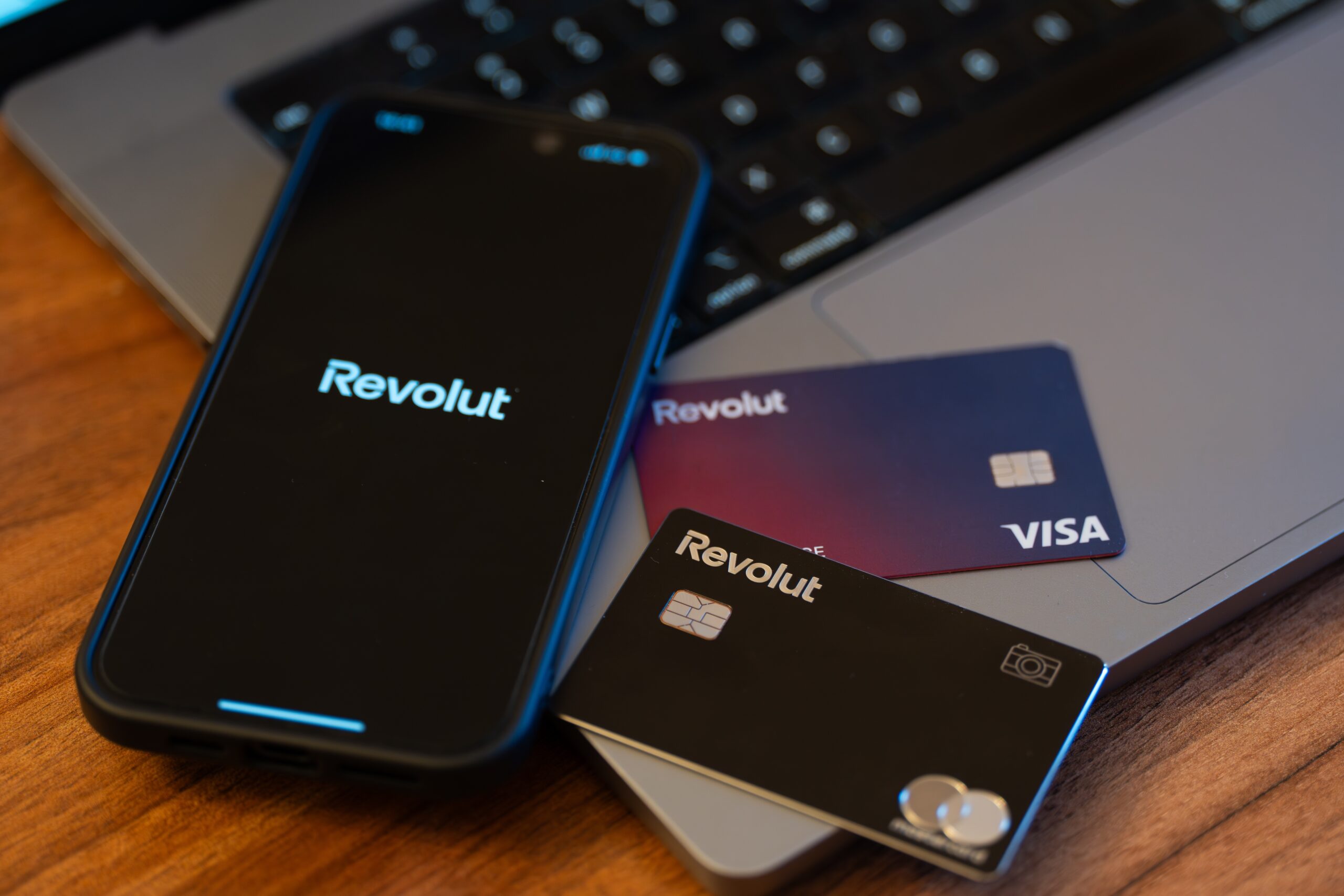 Serviciile Revolut au fost afectate de o pană la Google Cloud; plățile și transferurile au fost perturbate