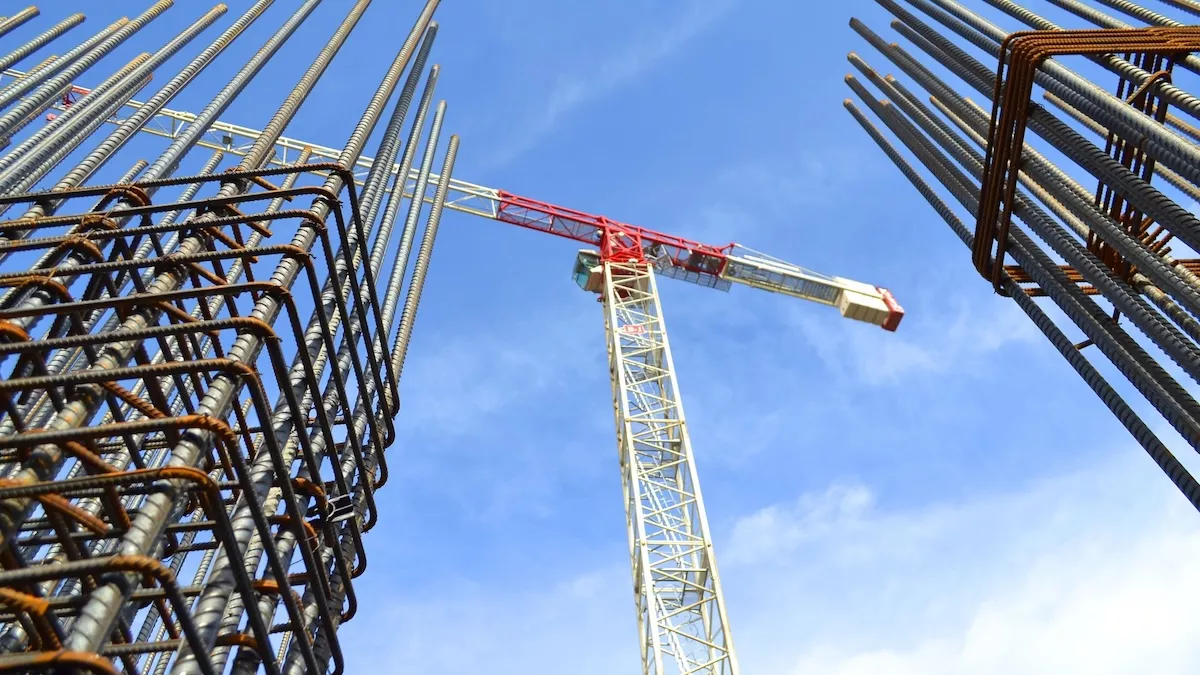 Constructorii cer Guvernului plata urgentă a restanțelor și garantarea finanțărilor pentru anul 2027