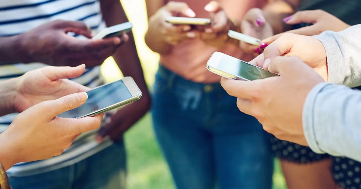Peste 15,5 milioane de numere de telefon au fost portate în România în ultimii 18 ani