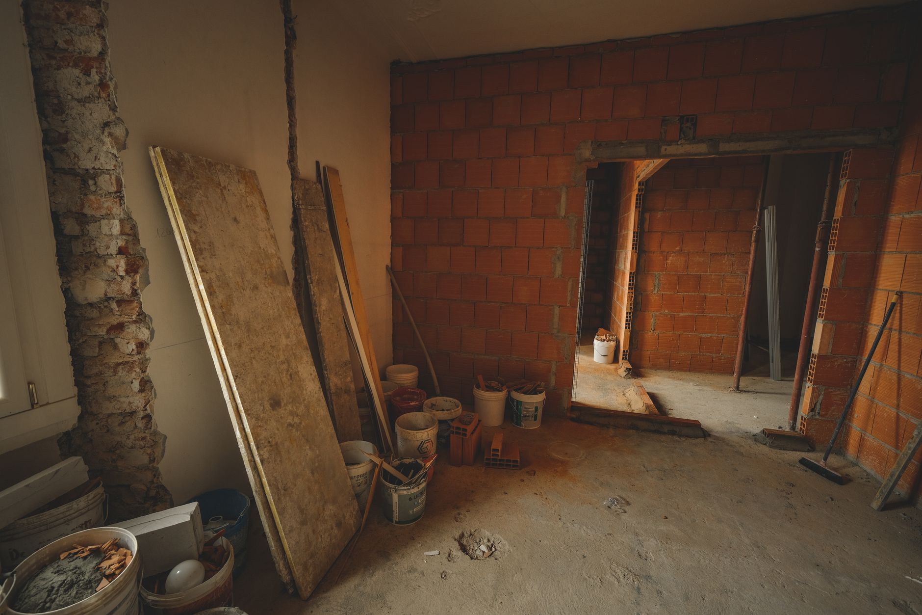 Ministerul Dezvoltării a plătit peste 50 de milioane de lei pentru renovarea clădirilor și eficiență energetică