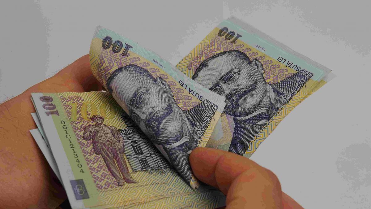 Controversă privind indexarea pensiilor în 2027: Estimările Guvernului și ale economistului diferă semnificativ
