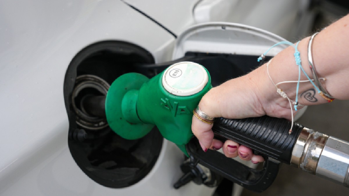 Prețurile la benzină și motorină rămân neschimbate în marile orașe, dar scade prețul în Cluj-Napoca