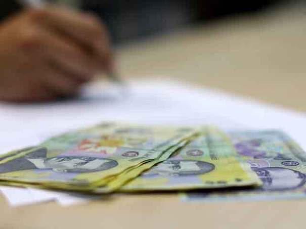 Investitorii străini își reduc plasamentele pe titlurile de stat românești sub pragul de 17%