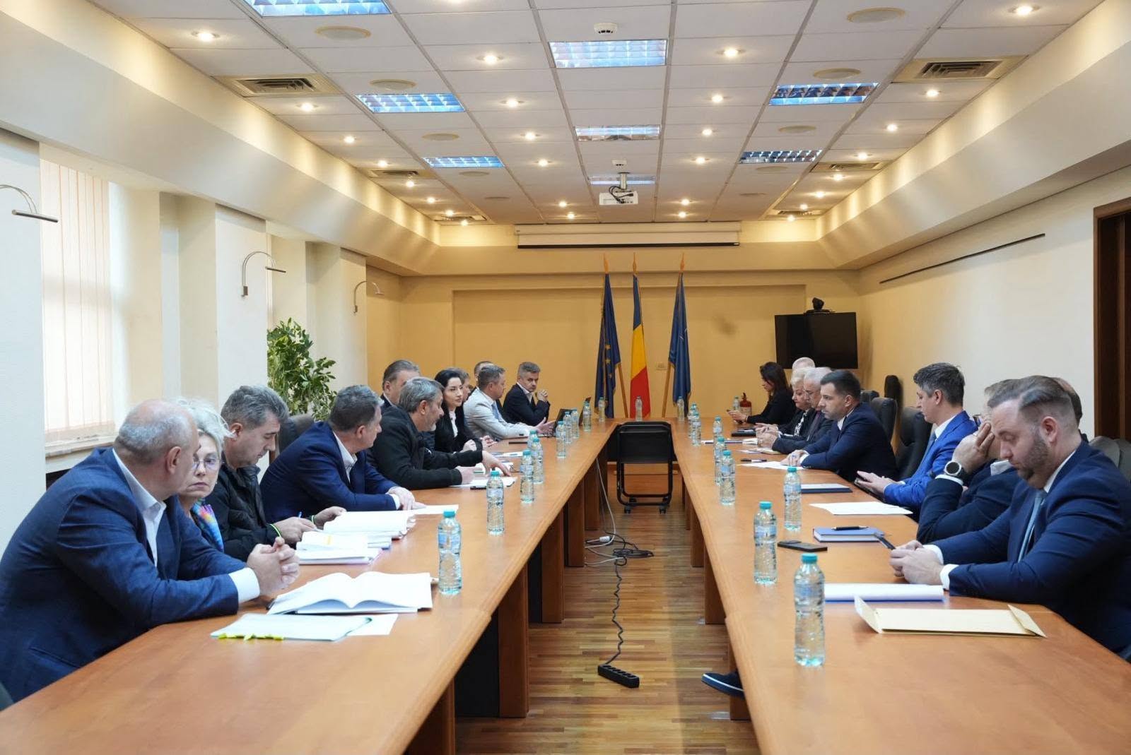 Directorii companiilor de transport solicită fonduri suplimentare prin rectificarea bugetară
