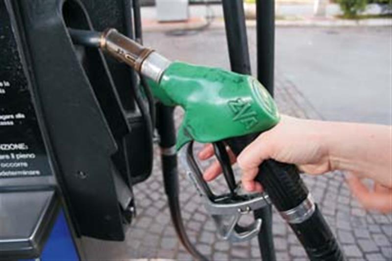 România riscă penurie de motorină iarna aceasta. Prețurile au crescut cu aproape 40% de la începutul anului