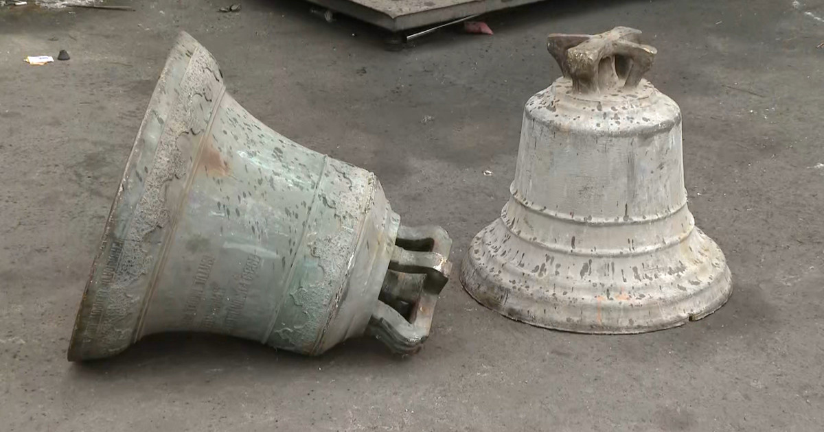 Obiecte de cult și clopote vechi au fost găsite printre deșeuri în Ilfov. Obiectele urmau să fie topite