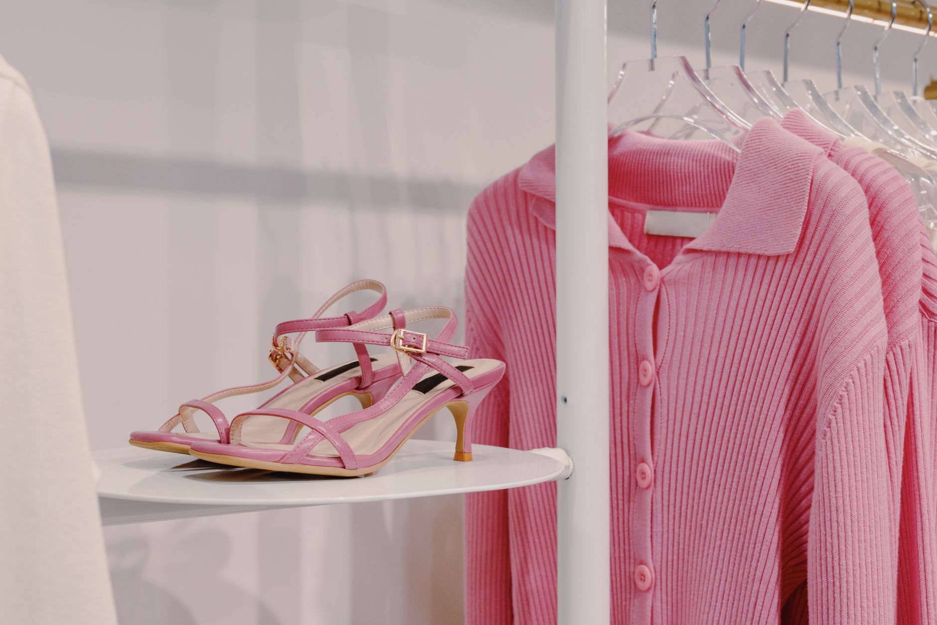 H&M extinde afacerile prin Sellpy: se vând articole de la Zara, Nike și branduri de lux precum Prada