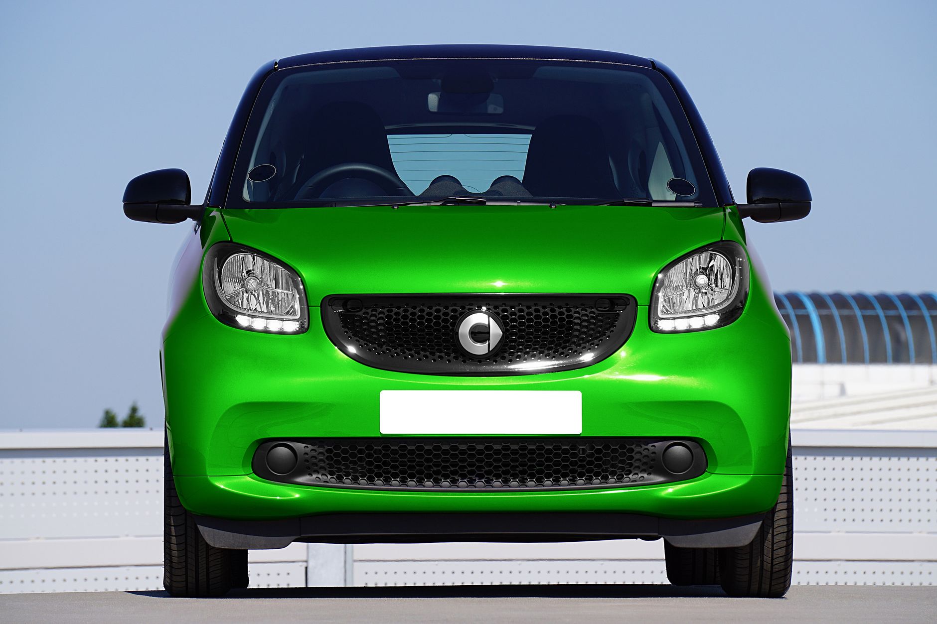 Renault Twingo E-Tech electric intră pe piața din România. Prețuri și dotări disponibile