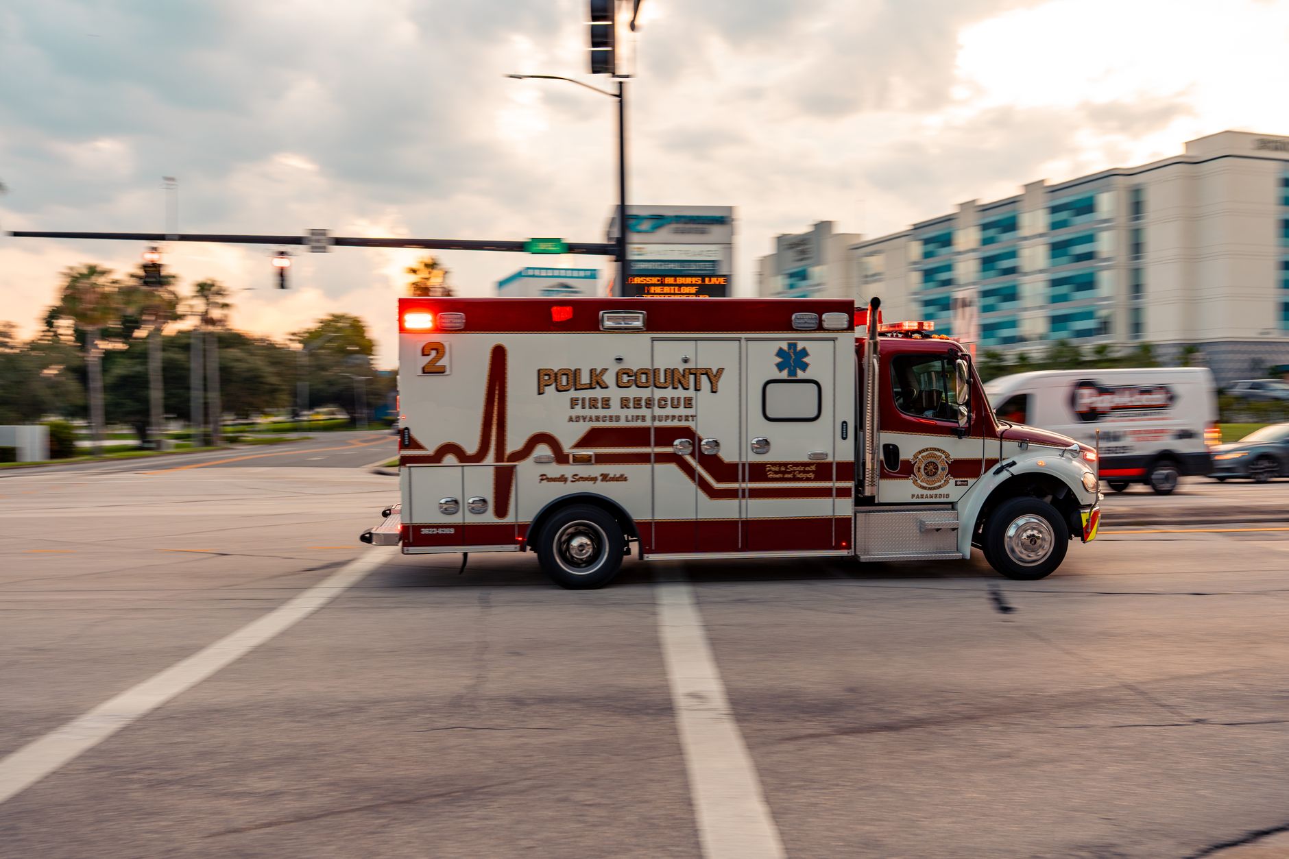Alexandru Rogobete anunță realocarea a 150 de milioane de lei pentru Unitățile de Primiri Urgențe și ambulanțe