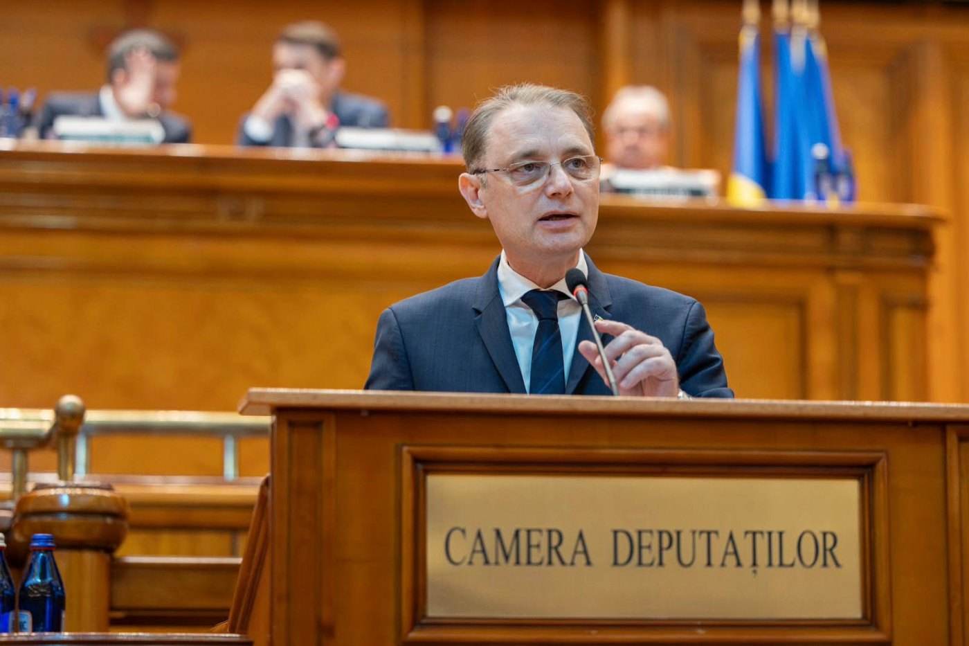 Guvernul aprobă preluarea a 1,1 milioane de doze de vaccin din rezervele UE pentru ovine și caprine