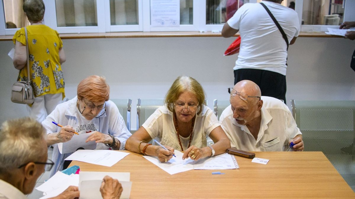 Decizia CCR privind taxarea pensiilor de peste 3.000 de lei: 2 milioane de pensionari așteaptă verdictul