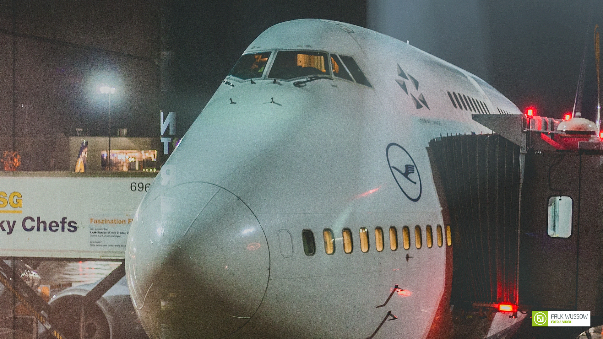 TAROM scoate de pe lista rutelor zboruri București - Belgrad după 16 ani de activitate