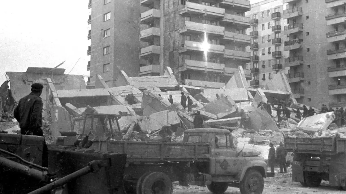 Alerta de la blocul OD3 din Drumul Taberei reamintește de prăbușirea blocului OD16 în cutremurul din 1977