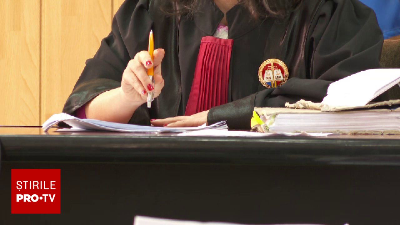 Peste 12.000 de beneficiari ai pensiilor speciale în septembrie. Cine primește cele mai mari sume