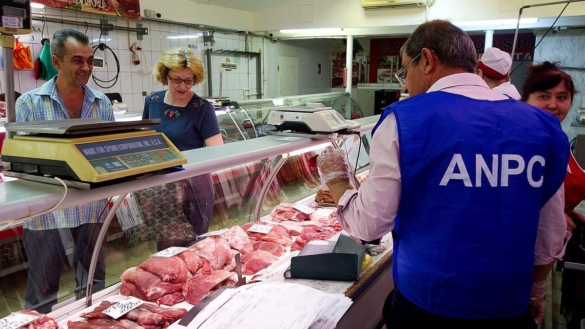 ANPC a aplicat amenzi de peste 4,6 milioane de lei după razii în magazine și restaurante
