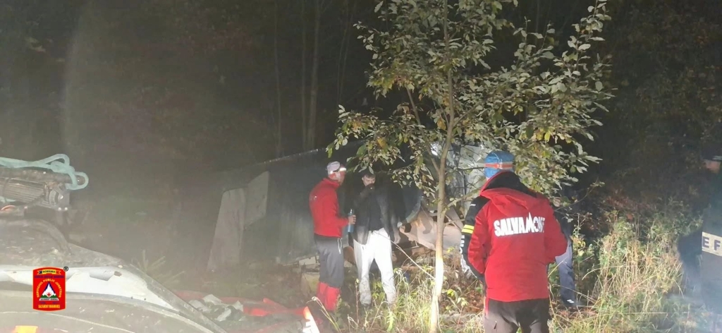 Operatiune de salvare nocturna in Munții Maramureșului: doi cetățeni ucraineni recuperați din munte