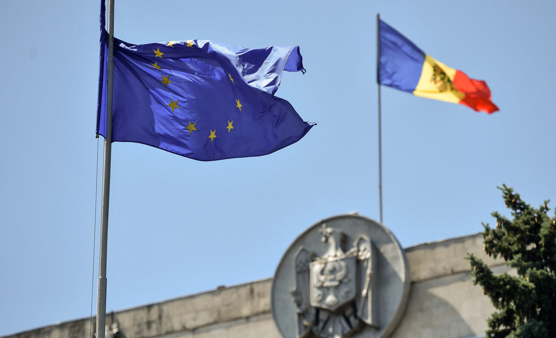 România a încasat de la UE sume de trei ori mai mari decât contribuția sa la bugetul comunitar