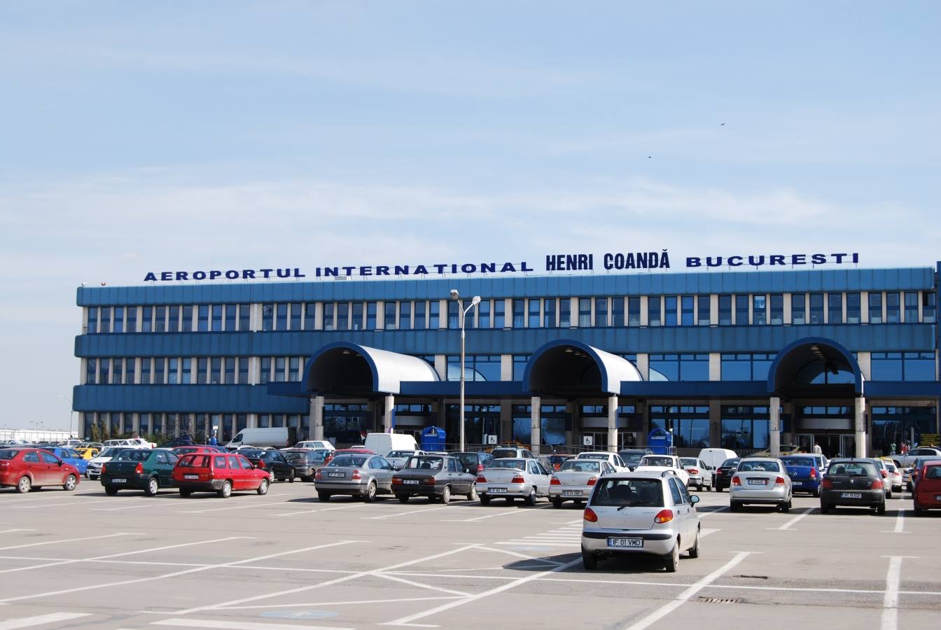Mister la Vama Otopeni: Aproape 700.000 de euro au dispărut de la aeroport