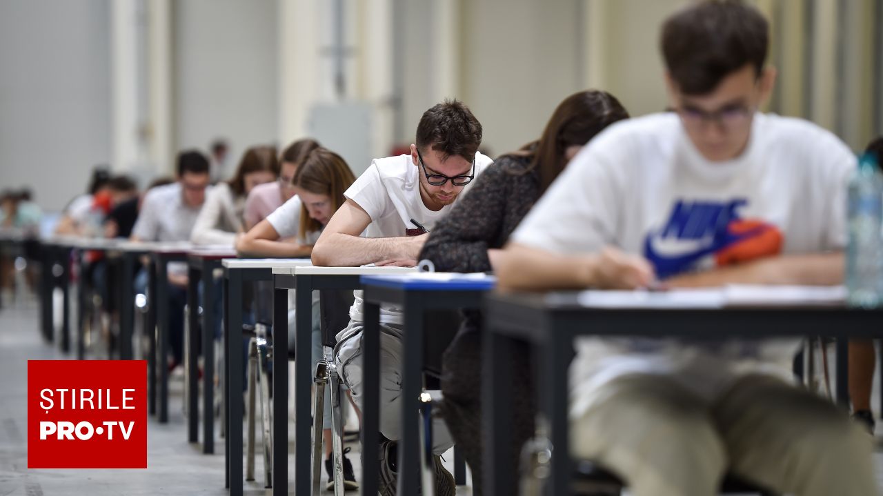 Peste 36.000 de studenți vor beneficia de burse sociale de 925 de lei
