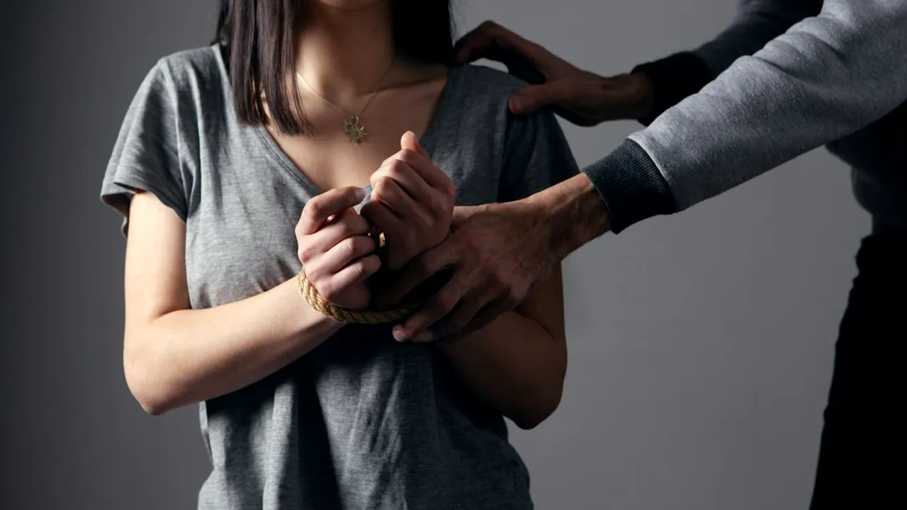 Un tânăr din Oradea este arestat preventiv pentru exploatarea sexuală a unei minore cu afecțiuni psihice