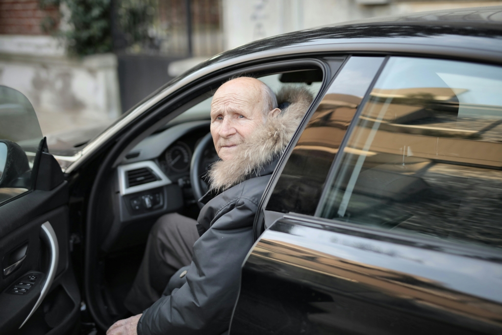 Noi reguli pentru obținerea permisului auto: cum se aplică excepțiile medicale din noiembrie 2026