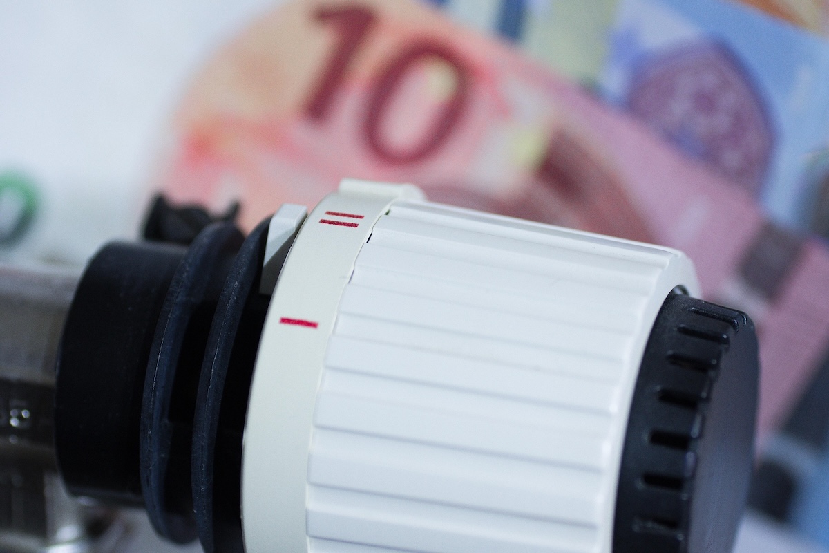 Asociațiile de proprietari nu pot închide vana de căldură fără acordul tuturor locatarilor