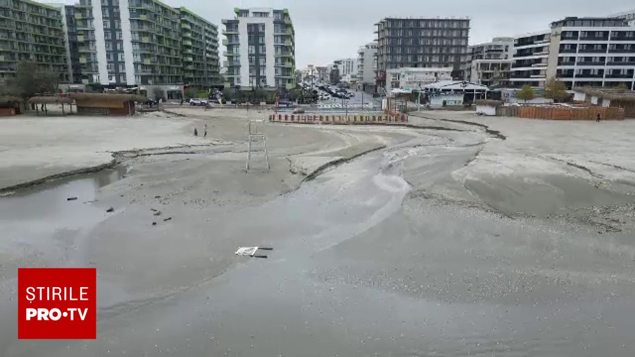 Record de precipitații în Constanța: ploi torențiale au distrus plajele din Năvodari și Eforie