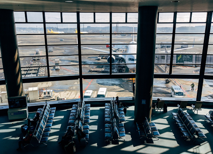 Misterul celor 700.000 de euro dispăruți la Vama Otopeni: banii au fost reținuți din Dubai