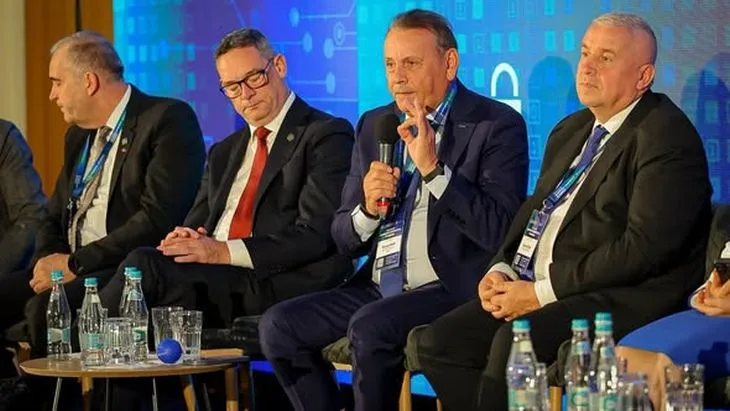 Situația energetică din România este dificilă, avertizează ANRE. Toți factorii trebuie să găsească soluții