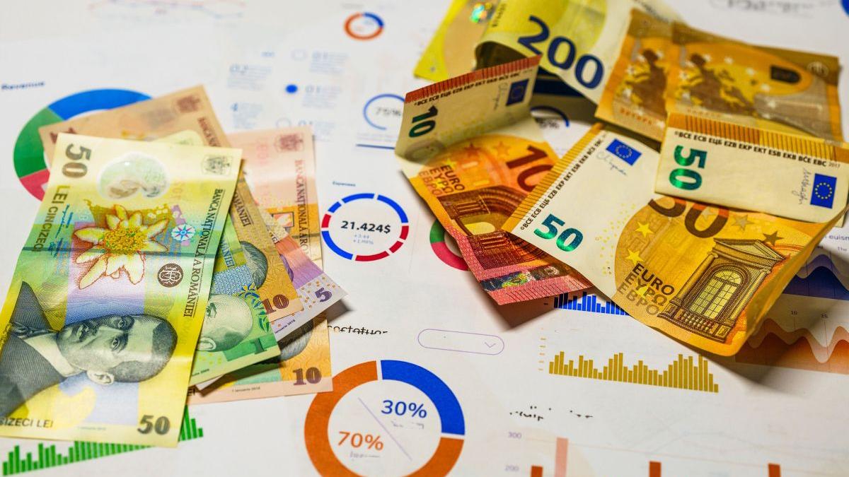 România are nevoie de 3,5 miliarde de lei pentru plata dobânzilor. Adrian Negrescu avertizează cu spirala datoriilor