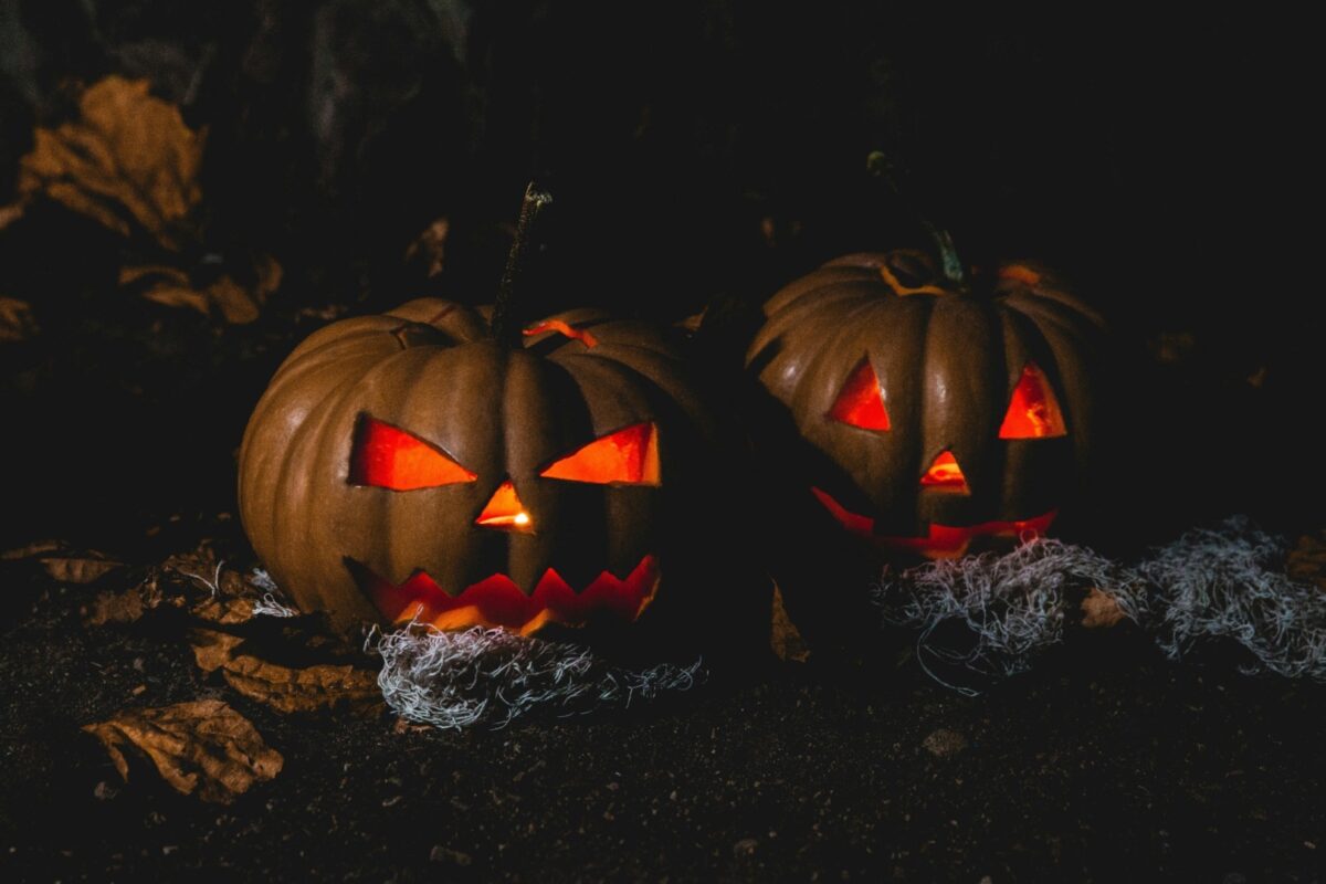 Produse tematice de Halloween pe rafturile magazinelor și în restaurantele din România