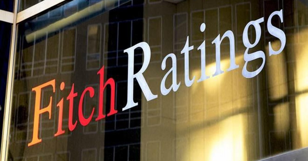 Avertisment de la Fitch: Criza politică pune în pericol ratingul României